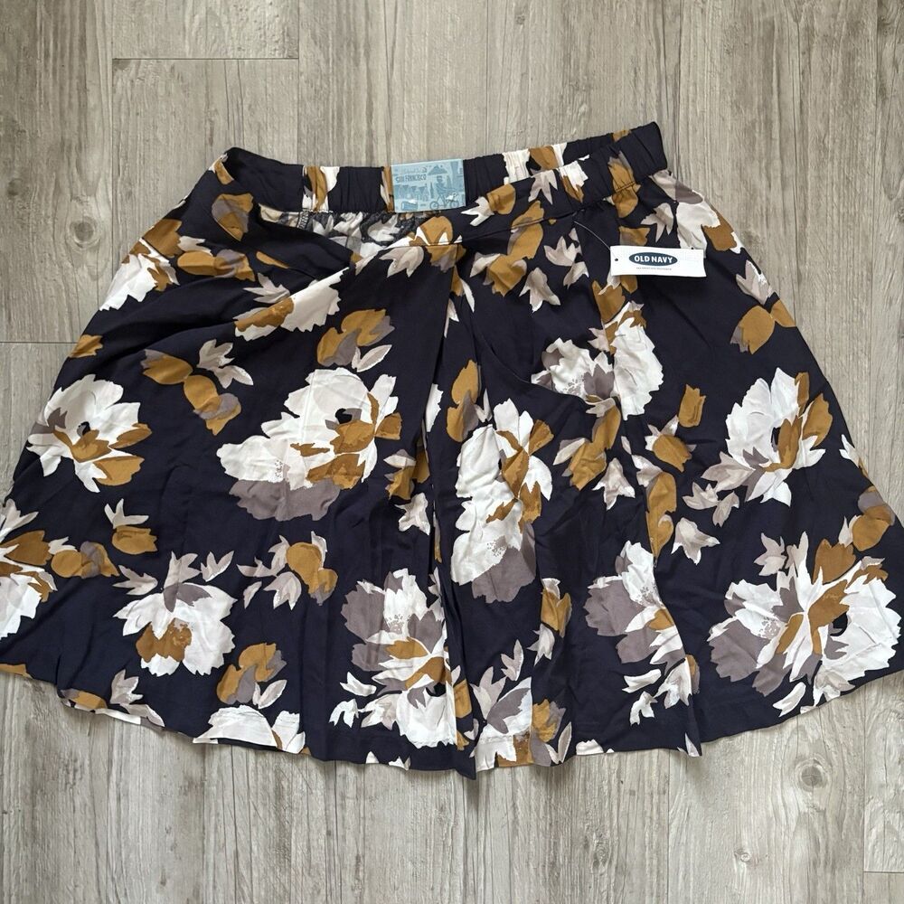 Old Navy Short Skirt Womens Size M Navy Brown White Floral A-Line Short Pockets